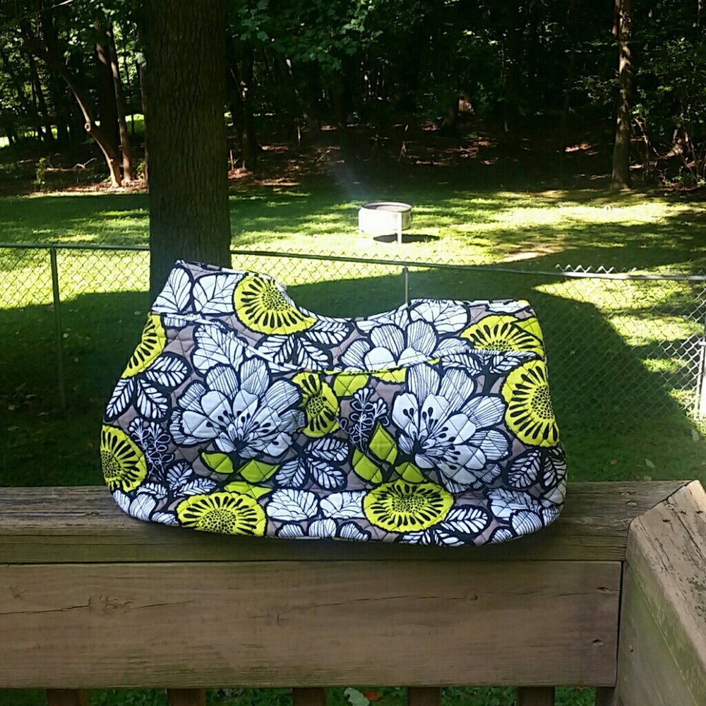 Like New Vera Bradley Purse